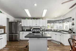 2400 E BASELINE Avenue 79, Apache Junction, AZ 85119