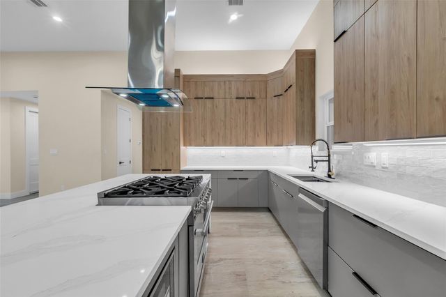 9630 Vilven Lane, Houston, TX 77080