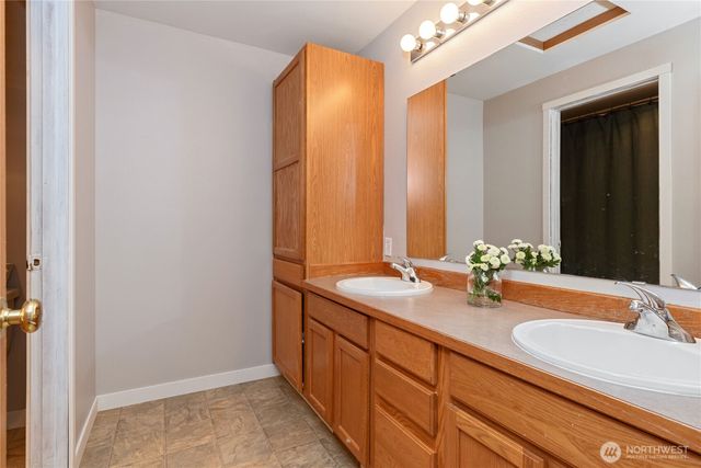 2222 Tom Evans Road NE, Olympia, WA 98506