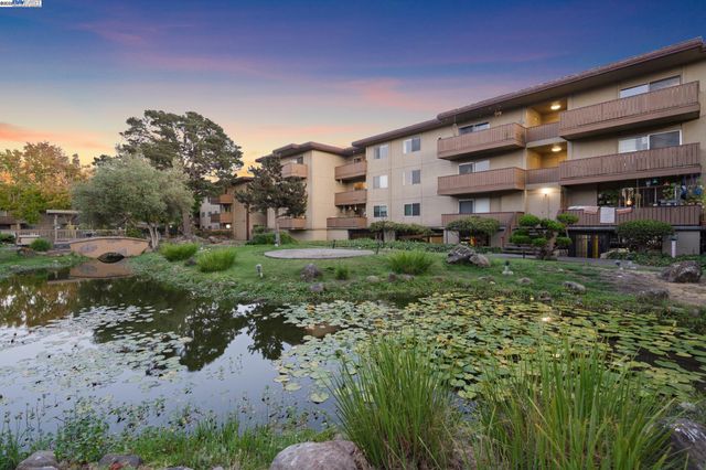 1321 Webster St D116, Alameda, CA 94501