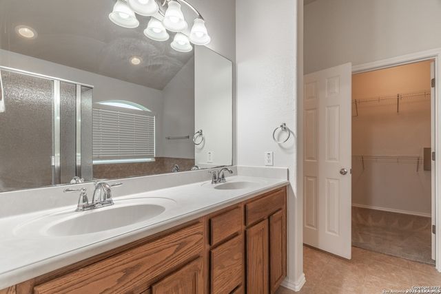 7402 elegante, San Antonio, TX 78266