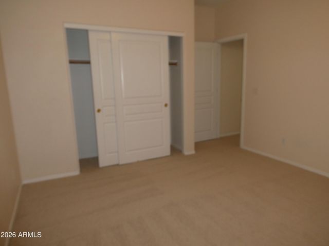 8812 W GLENN Drive, Glendale, AZ 85305