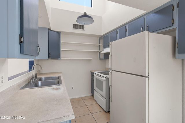 5927 E Fairmount Street, Tucson, AZ 85712