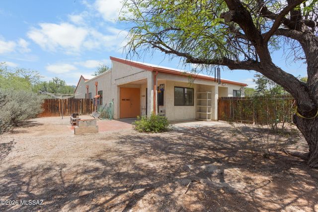 5927 E Fairmount Street, Tucson, AZ 85712