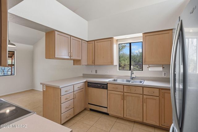 5927 E Fairmount Street, Tucson, AZ 85712