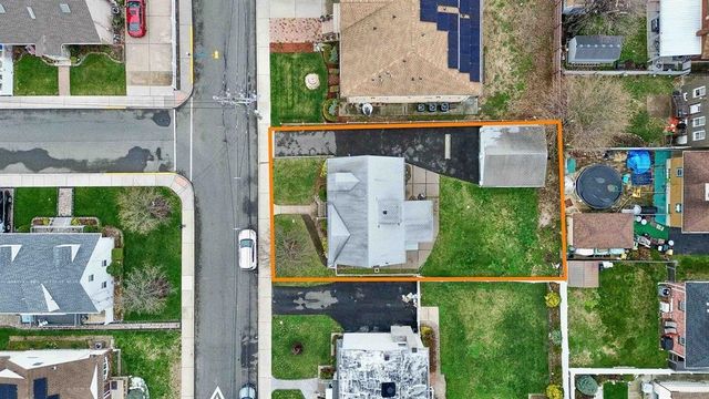 133 FRANKLIN ST, Secaucus, NJ 07094