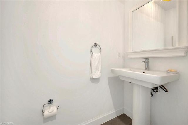 1125 Central AVE 477, Naples, FL 34102