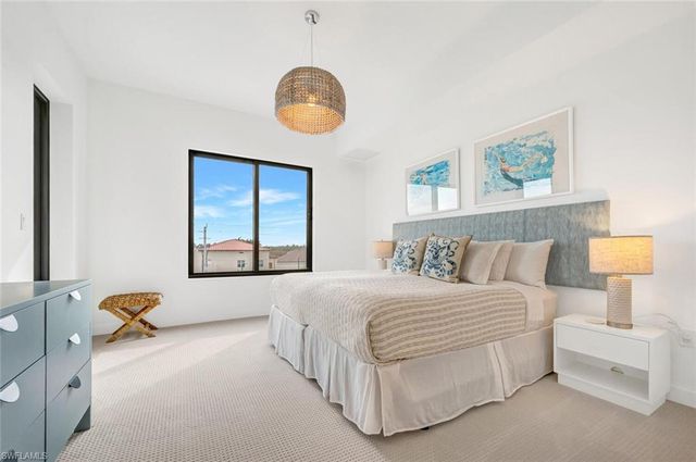 1125 Central AVE 477, Naples, FL 34102