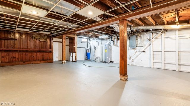 10050 Norwich Drive, Norwich, OH 43767