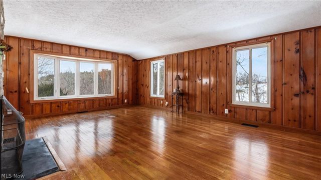 10050 Norwich Drive, Norwich, OH 43767