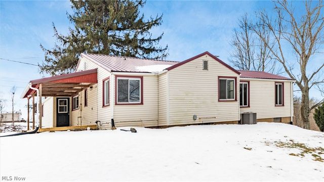 10050 Norwich Drive, Norwich, OH 43767