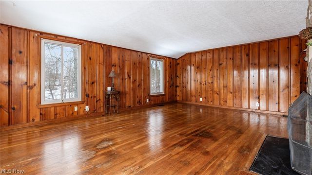 10050 Norwich Drive, Norwich, OH 43767