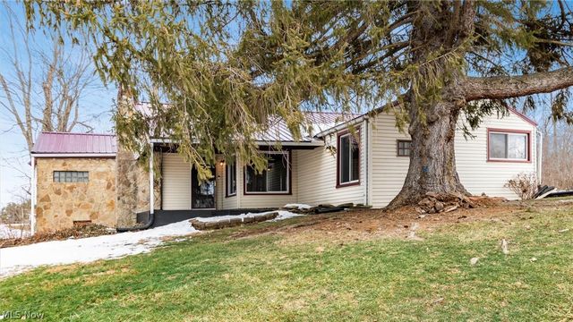 10050 Norwich Drive, Norwich, OH 43767