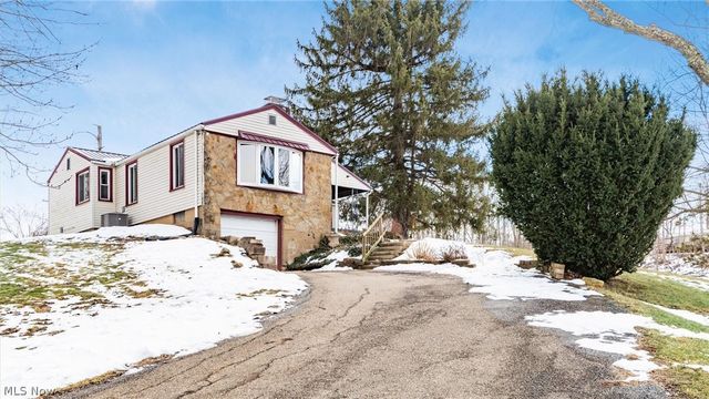 10050 Norwich Drive, Norwich, OH 43767