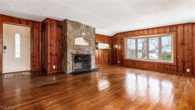 10050 Norwich Drive, Norwich, OH 43767