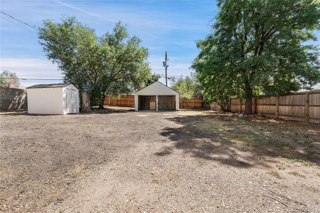 564 S Stuart Street, Denver, CO 80219