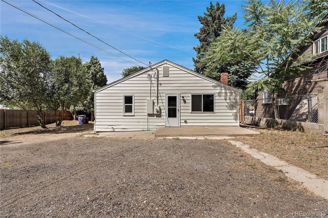 564 S Stuart Street, Denver, CO 80219