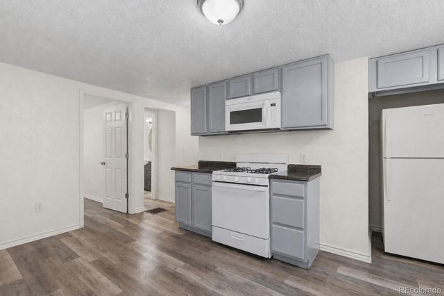 564 S Stuart Street, Denver, CO 80219