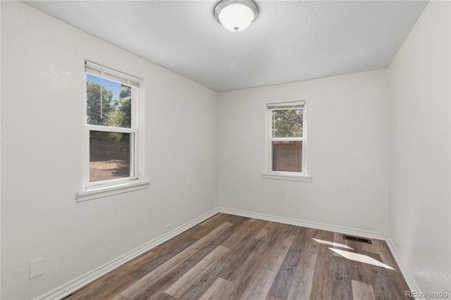 564 S Stuart Street, Denver, CO 80219