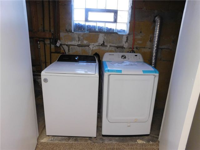 4305 Clairton Blvd, Brentwood, PA 15236