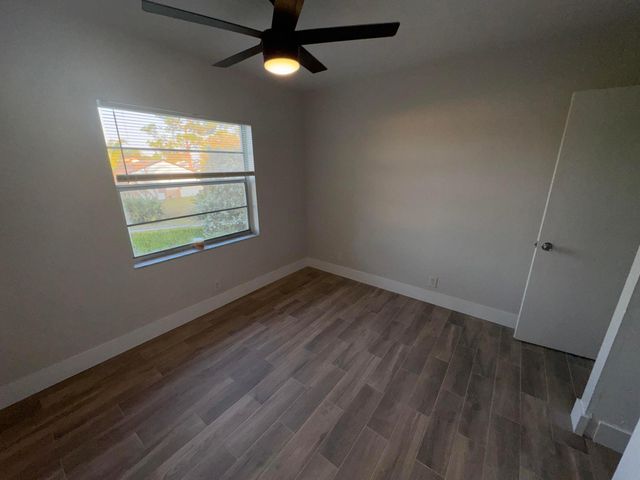 1798 Abbey Road 207, West Palm Beach, FL 33415