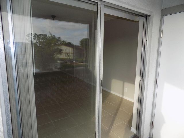 1798 Abbey Road 207, West Palm Beach, FL 33415