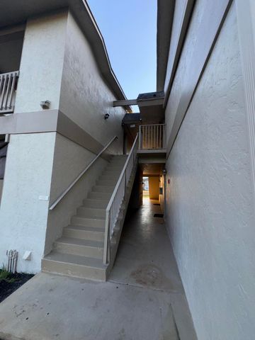 1798 Abbey Road 207, West Palm Beach, FL 33415