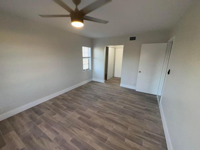 1798 Abbey Road 207, West Palm Beach, FL 33415