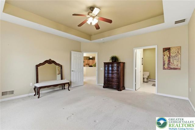 16 Kent Lane, Palmer Twp, PA 18045