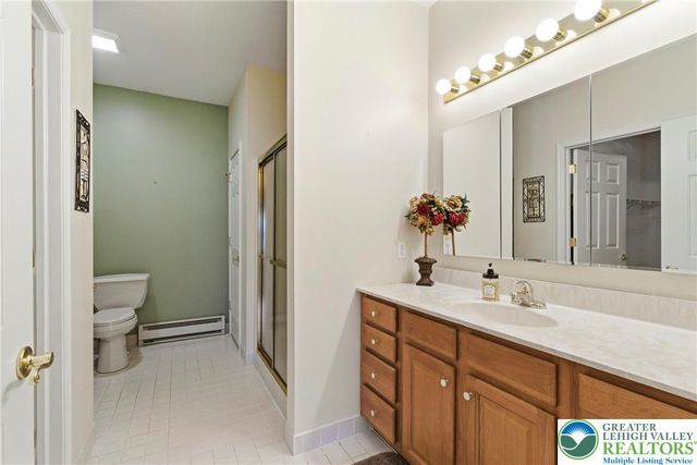 16 Kent Lane, Palmer Twp, PA 18045