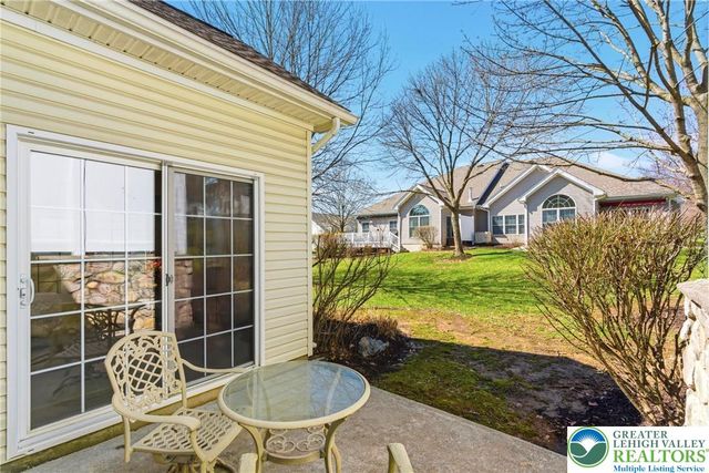 16 Kent Lane, Palmer Twp, PA 18045