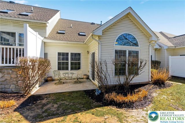 16 Kent Lane, Palmer Twp, PA 18045
