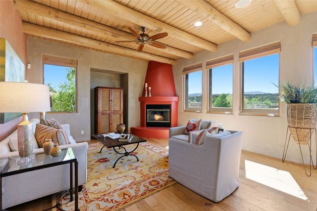 1730 Ridge Pointe Loop, Santa Fe, NM 87506