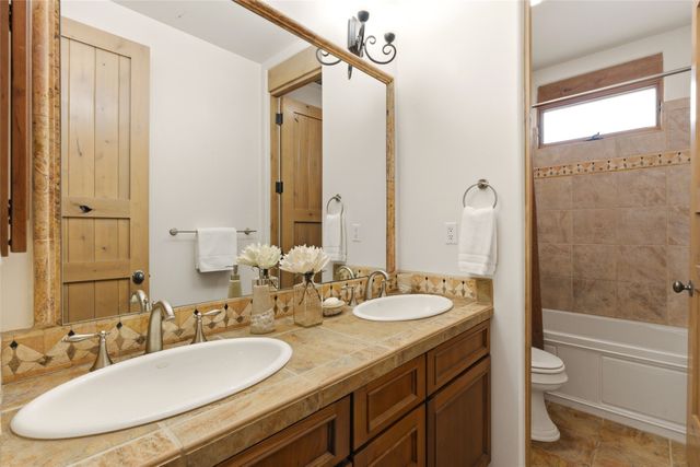 1730 Ridge Pointe Loop, Santa Fe, NM 87506