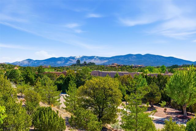 1730 Ridge Pointe Loop, Santa Fe, NM 87506