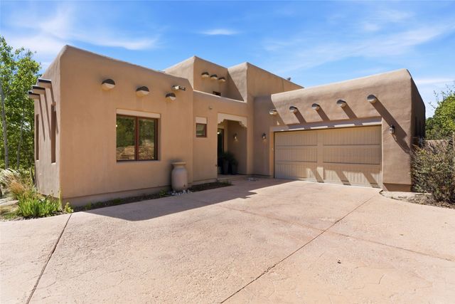 1730 Ridge Pointe Loop, Santa Fe, NM 87506