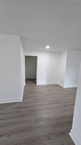 5122 Myrtlewood Street, Houston, TX 77033