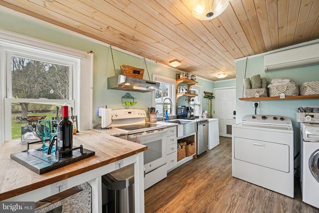 1420 PINCH VALLEY RD, Westminster, MD 21158