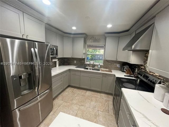 3421 SW 12th Ct A, Fort Lauderdale, FL 33312