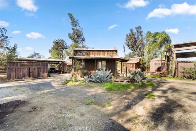 6091 Appaloosa Avenue, Jurupa Valley, CA 92509