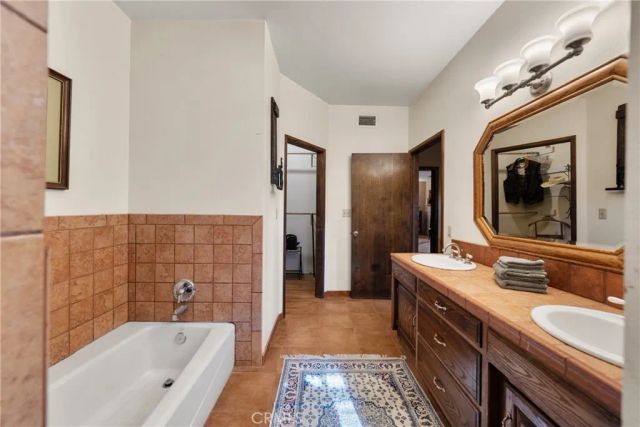 6091 Appaloosa Avenue, Jurupa Valley, CA 92509