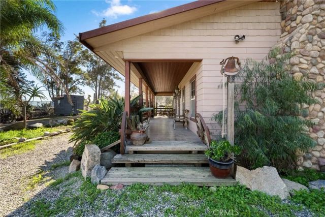 6091 Appaloosa Avenue, Jurupa Valley, CA 92509