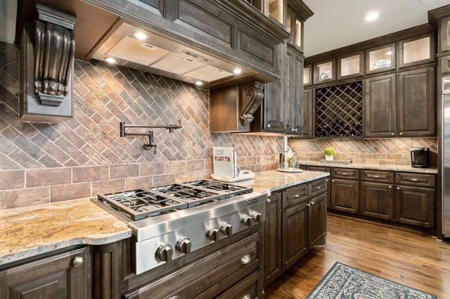 106 Timberfalls Drive, Conroe, TX 77384