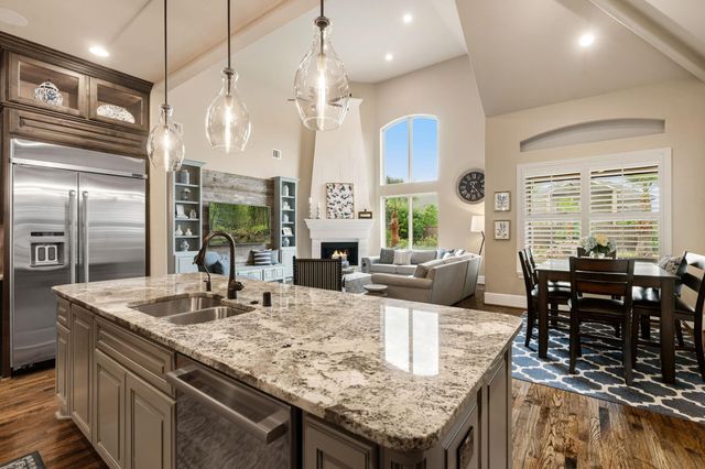 106 Timberfalls Drive, Conroe, TX 77384