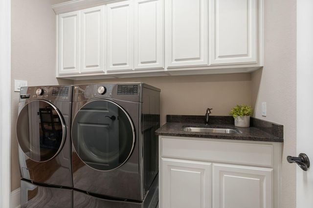 106 Timberfalls Drive, Conroe, TX 77384