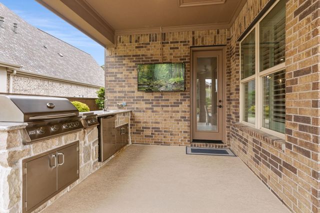 106 Timberfalls Drive, Conroe, TX 77384