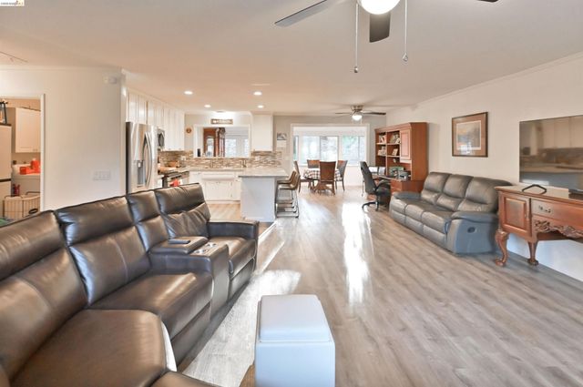 21410 Green Meadow Lane, Sonora, CA 95370