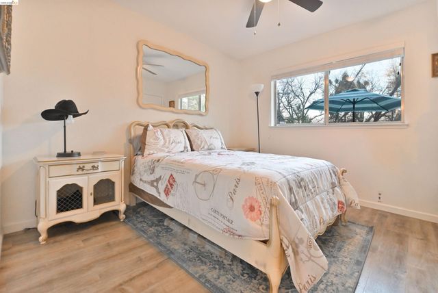 21410 Green Meadow Lane, Sonora, CA 95370