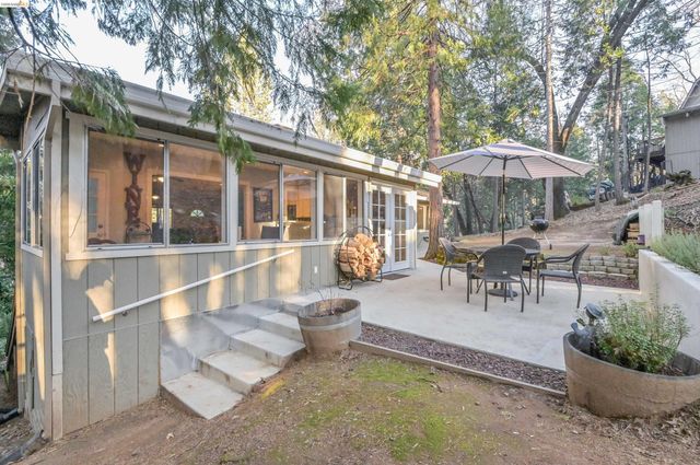 21410 Green Meadow Lane, Sonora, CA 95370