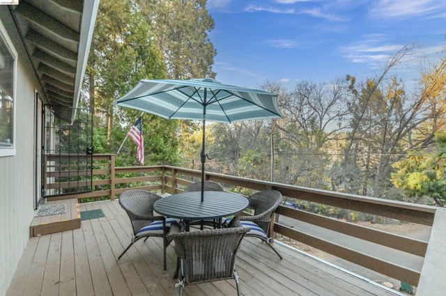 21410 Green Meadow Lane, Sonora, CA 95370